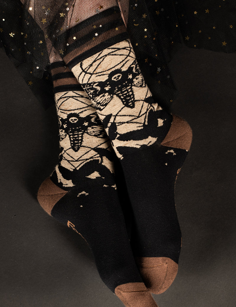 DEATHSHEAD_MOTH_SOCK_2_4703f4d0-2810-4704-834f-5467464c9590.jpg