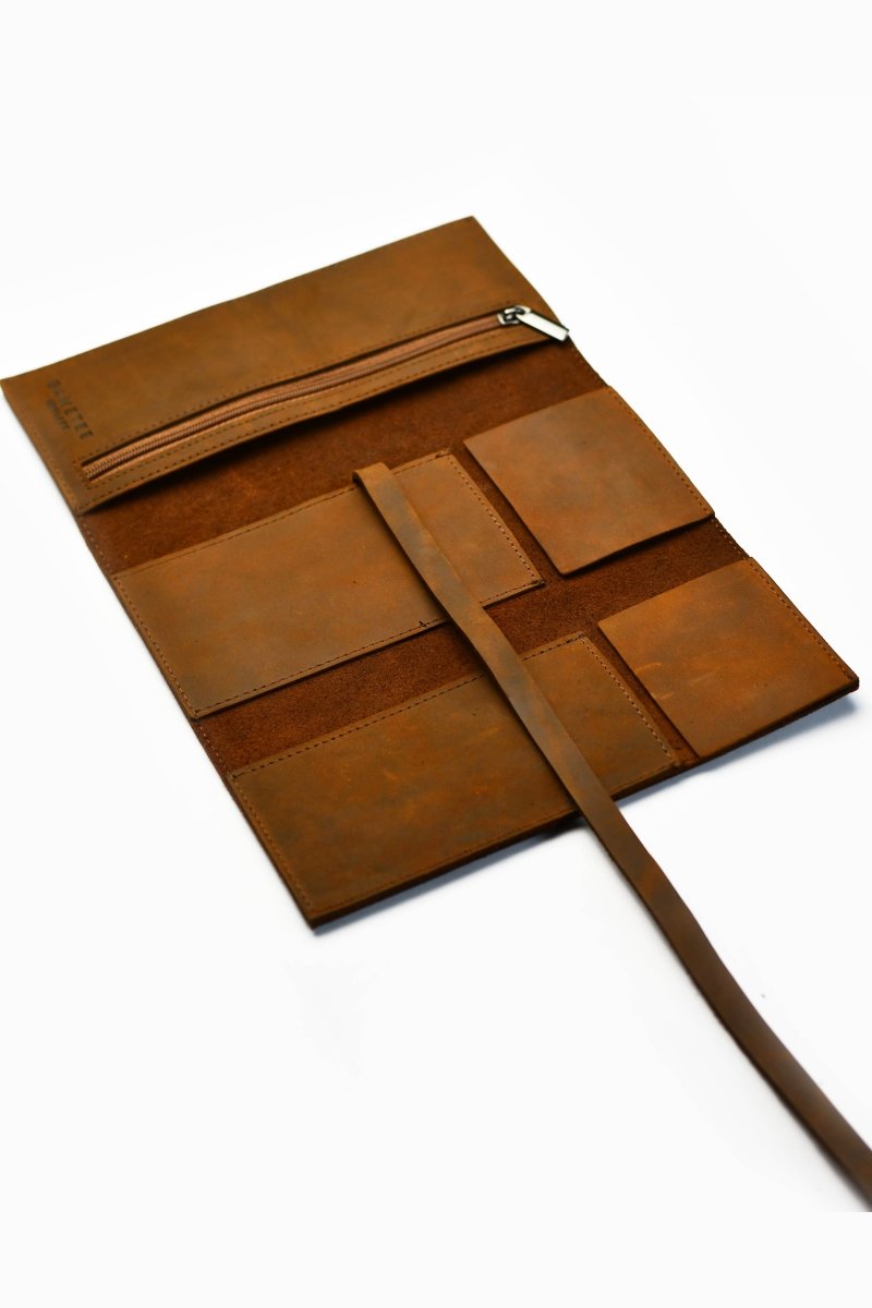 Fine Leather Case of Holding - Heritage Brown - GAMETEEUK