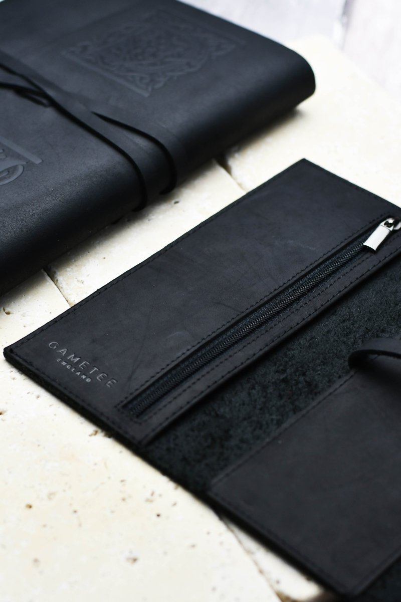 Fine Leather Case of Holding - Midnight Black - GAMETEEUK