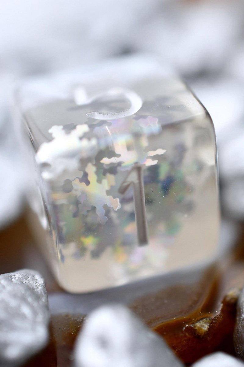 Iceheart - Acrylic Dice Set - GAMETEEUK