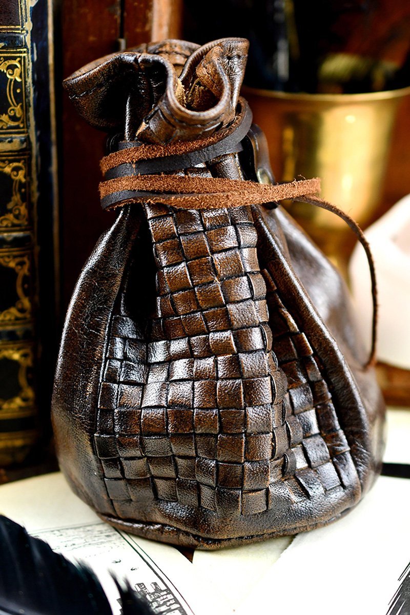 Merchant's Woven Leather Large Coin and Dice Pouch - GAMETEEUK
