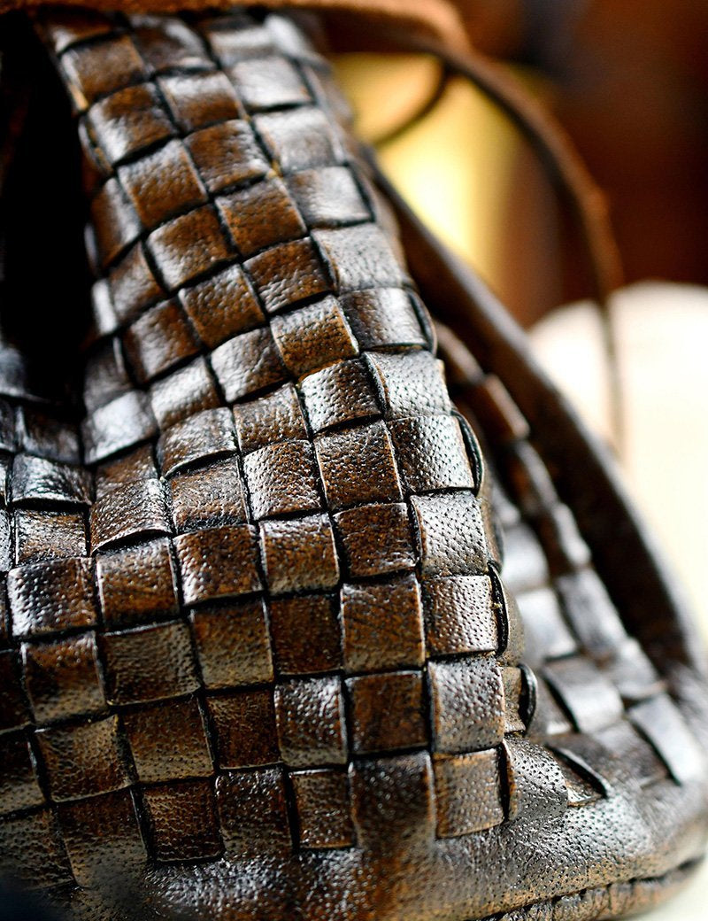 Merchant's Woven Leather Large Coin and Dice Pouch - GAMETEEUK