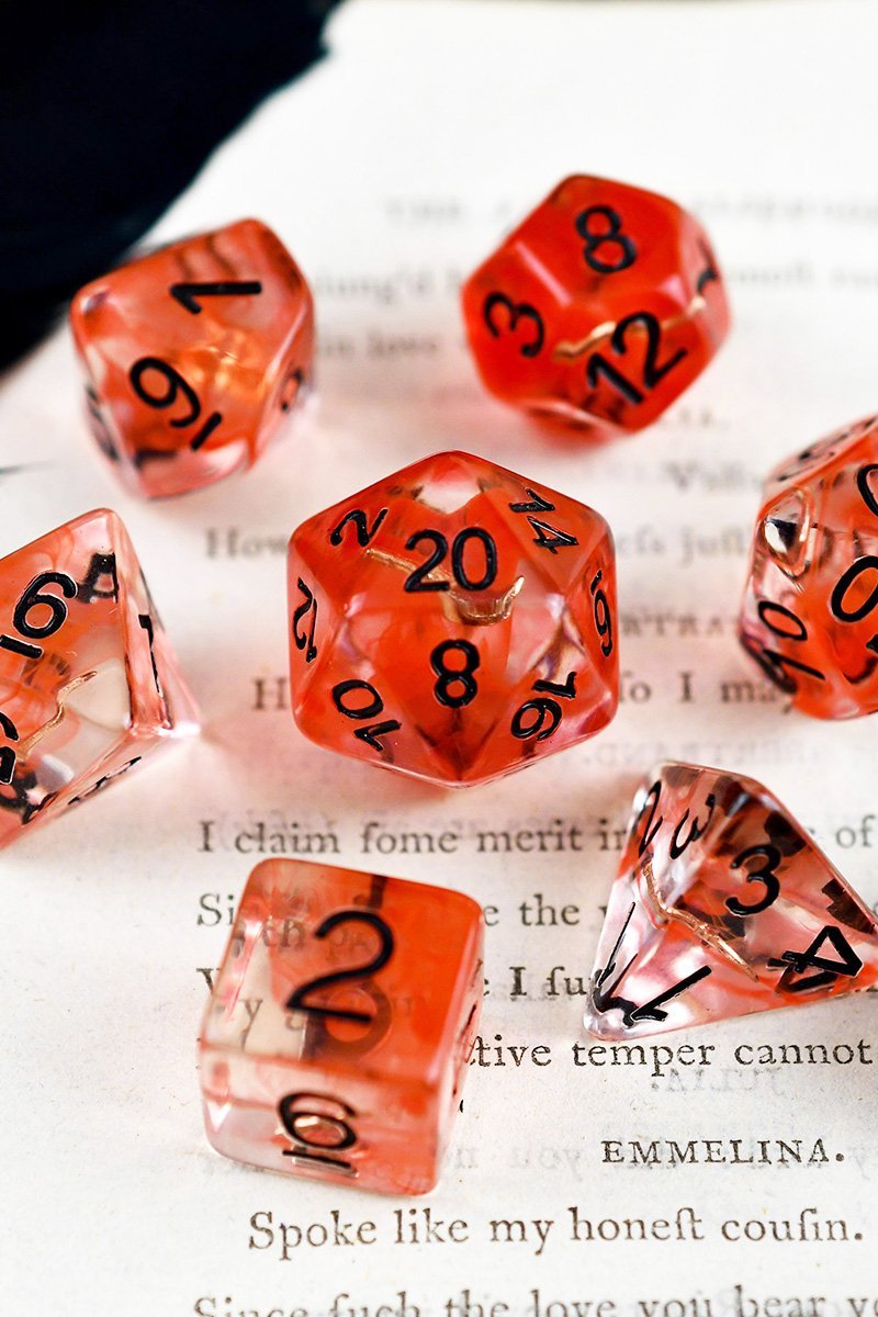 Rogue's Dagger - Adventurer's Equipment Dice Set - GAMETEEUK