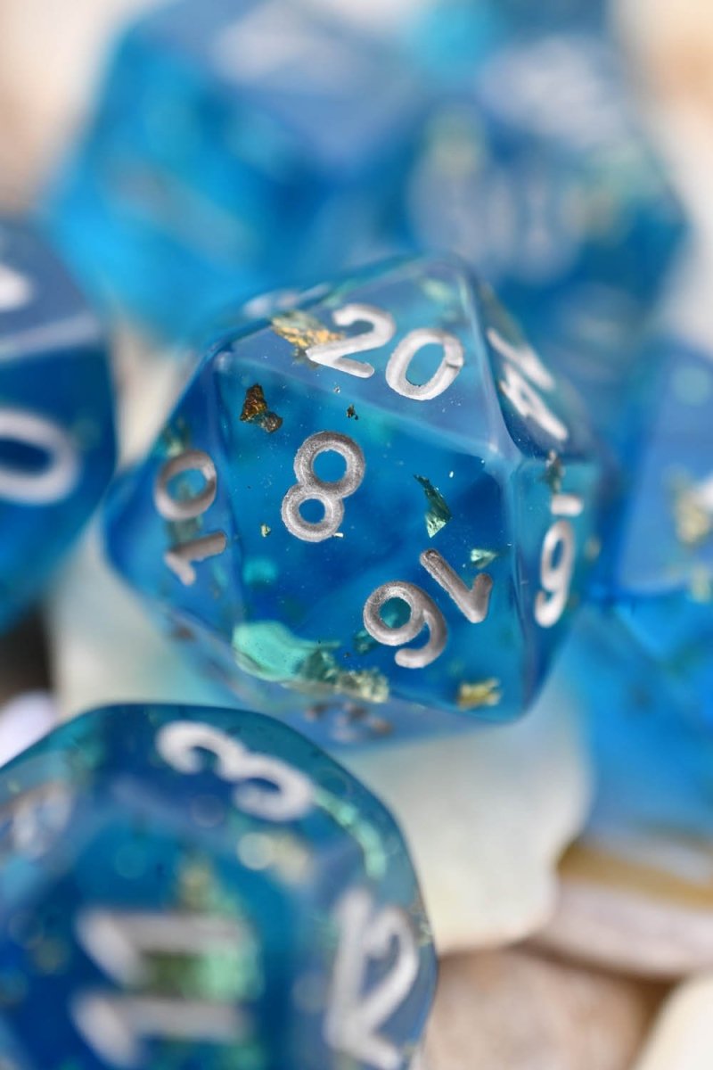 Shipwreck 24k Gold Flake - Acrylic Dice Set - GAMETEEUK