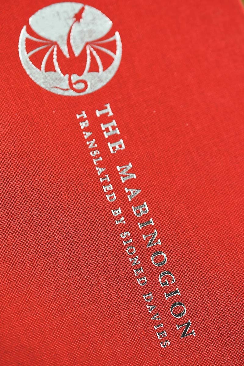 The Mabinogion (Clothbound Hardcover) - GAMETEEUK