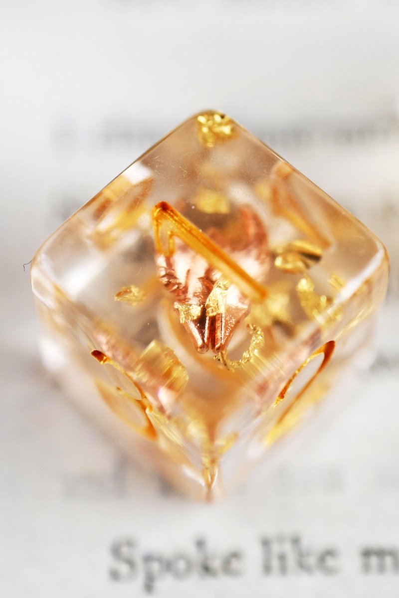 Winged Helm of the Paladin - Adventurer's Equipment Dice Set - GAMETEEUK