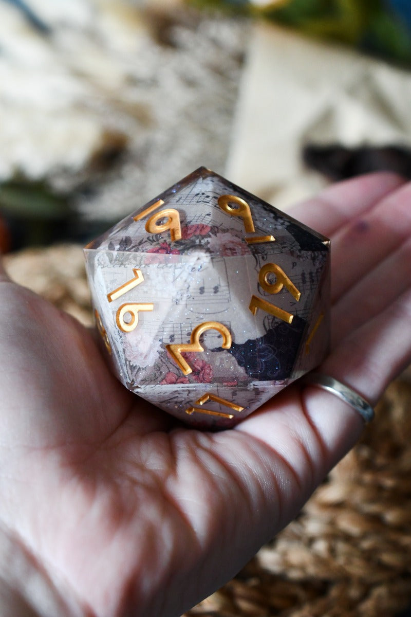 XXL Bard's Harmony d20 - Sharp Edge XXL d20