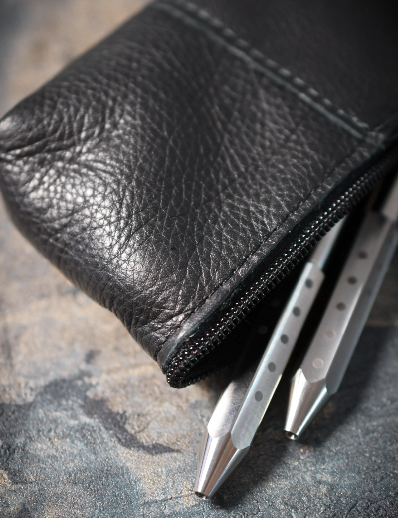 BLACK_LEATHER_PENCIL_1.png