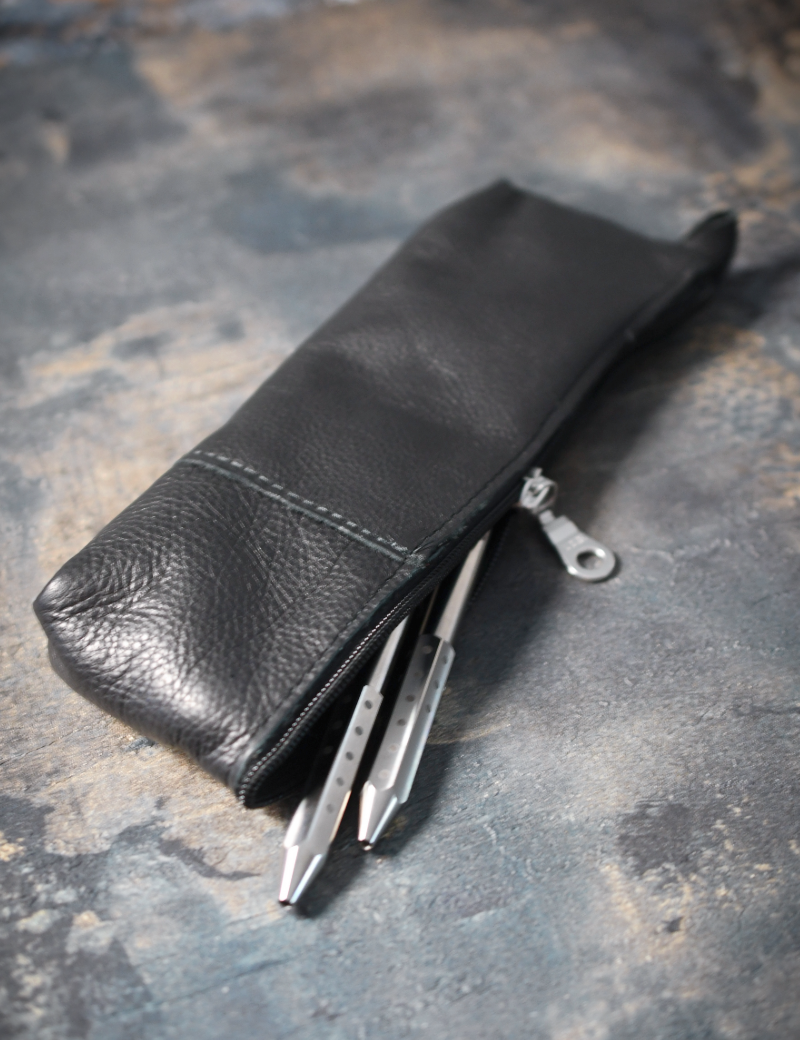 BLACK_LEATHER_PENCIL_4.png