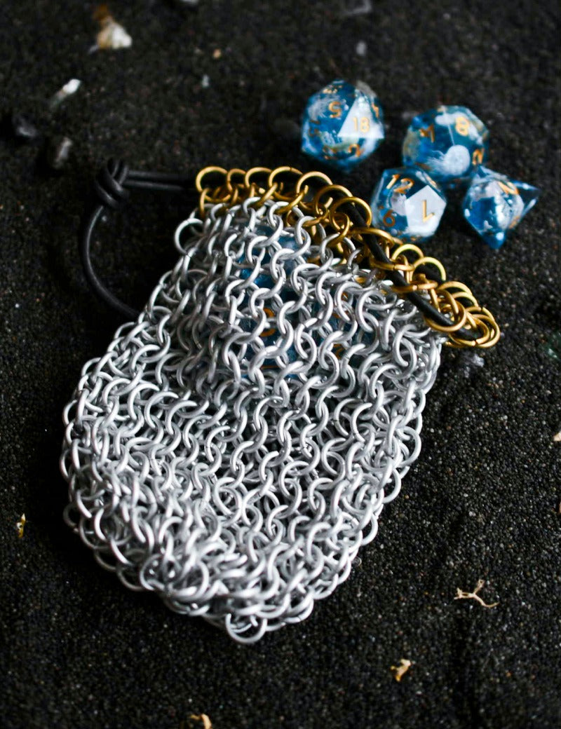 CHAINMAIL_DICE_BAG_WITH_GOLD_2.jpg