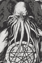 Cthulhu Necronomicon Gate - T-Shirt