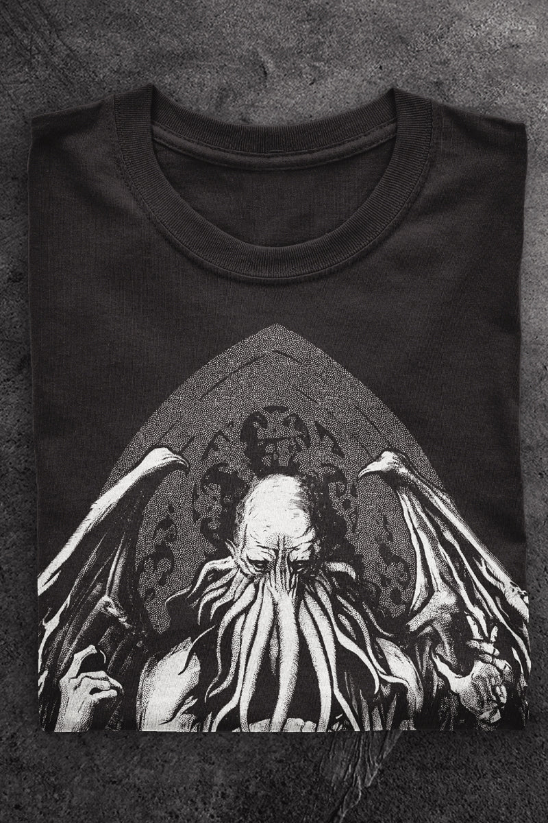 Cthulhu Necronomicon Gate - T-Shirt