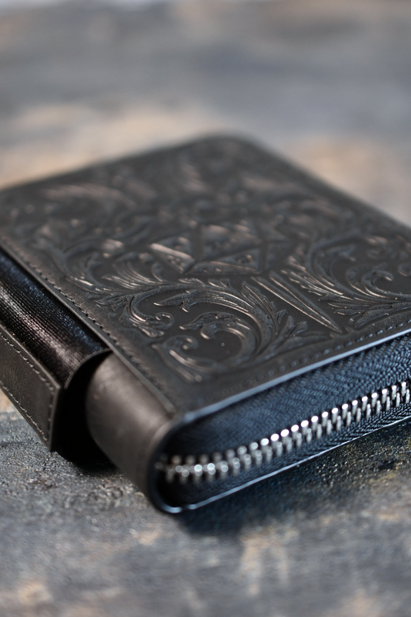 The World's Finest Wallet of Holding - Dagger & Dice Black