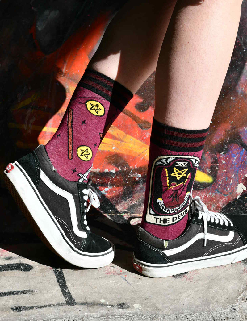 DEVIL_TAROT_SOCKS_6.jpg