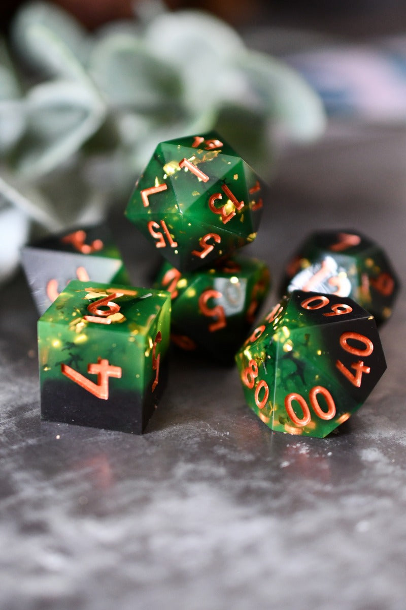 Eldritch God - Sharp Edge Dice Set