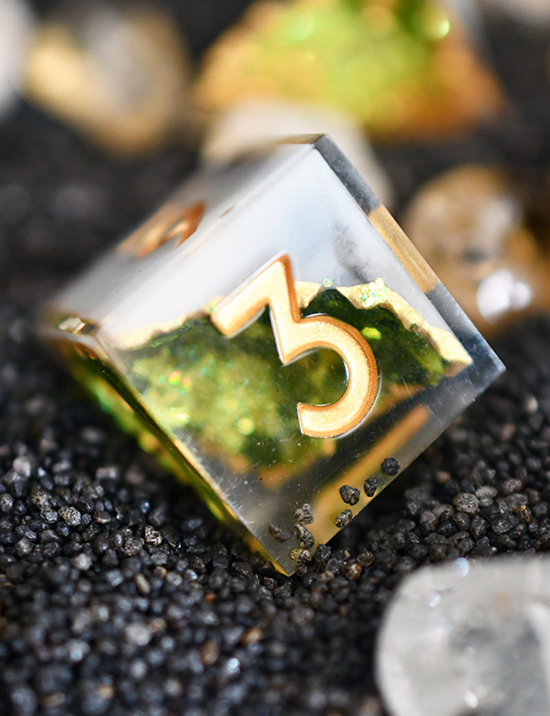 EMERALD_GEODE_DICE_1.jpg