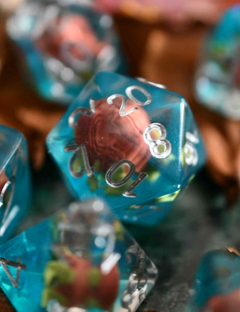 INTELLECT_DEVOURER_DICE_4_6c6d70f0-dd1c-4c00-8029-b3bc360a6b6a.jpg