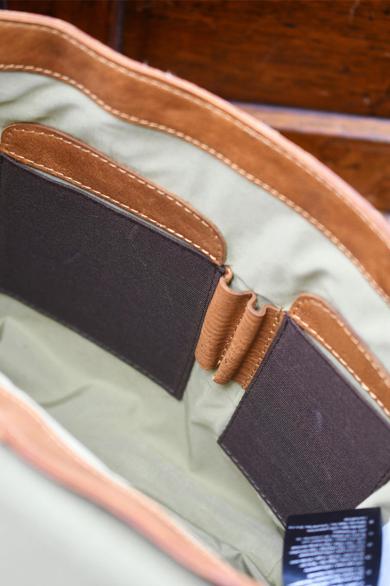 Adventurer's Satchel - Luxury Tan Leather Messenger Bag