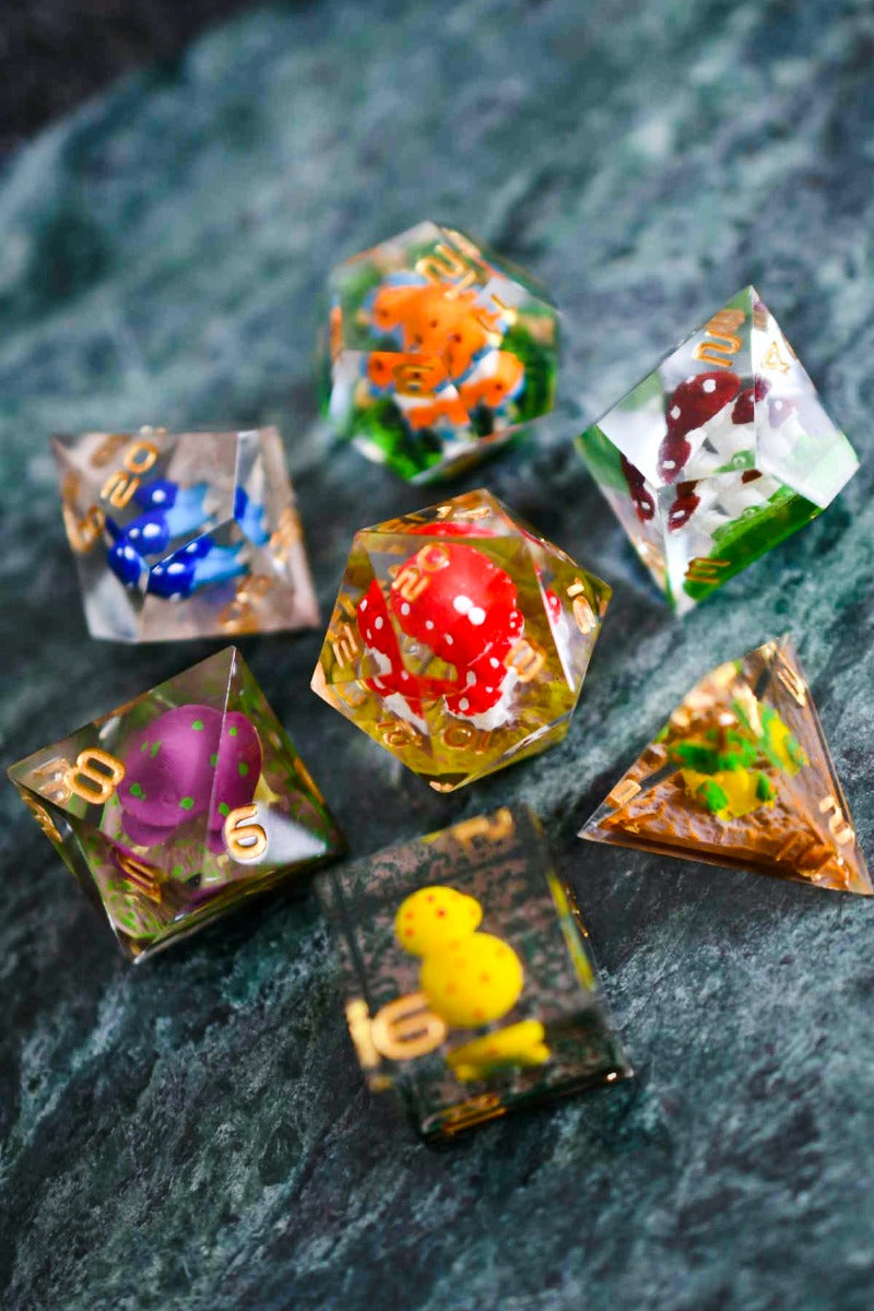 Marvellous Mushrooms - Premium Sharp Edge Dice Set