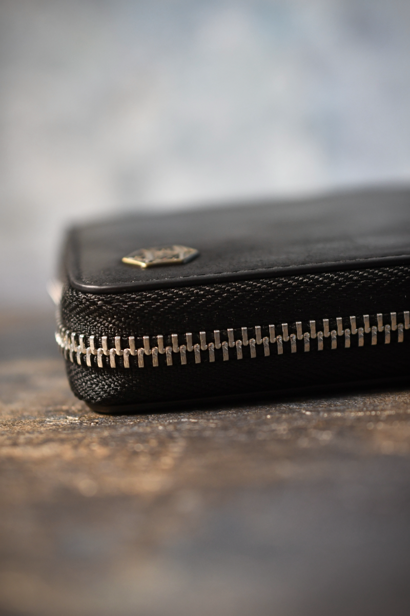 The World's Finest Wallet of Holding - Masterwork d20 Black