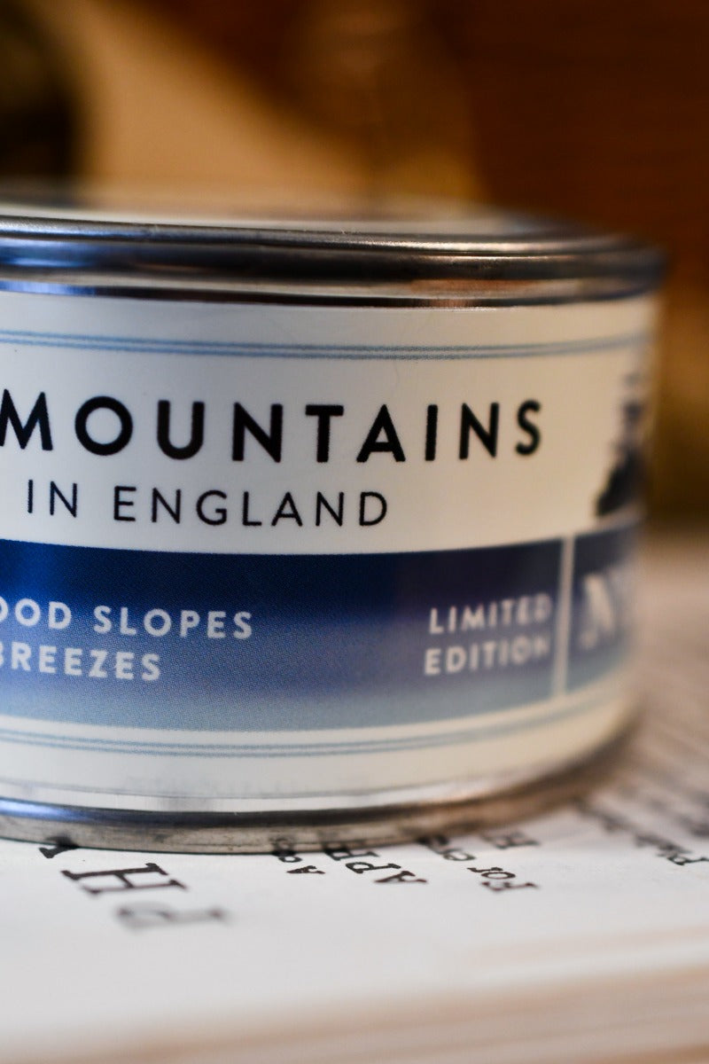 Misty Mountains - Gaming Candle