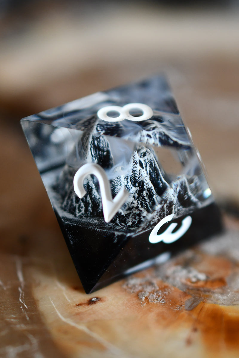 Mt. Moria - Premium Sharp Edge Dice Set