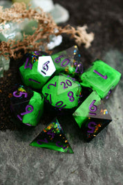 Poisoner's Kit - Premium Sharp Edge Dice Set