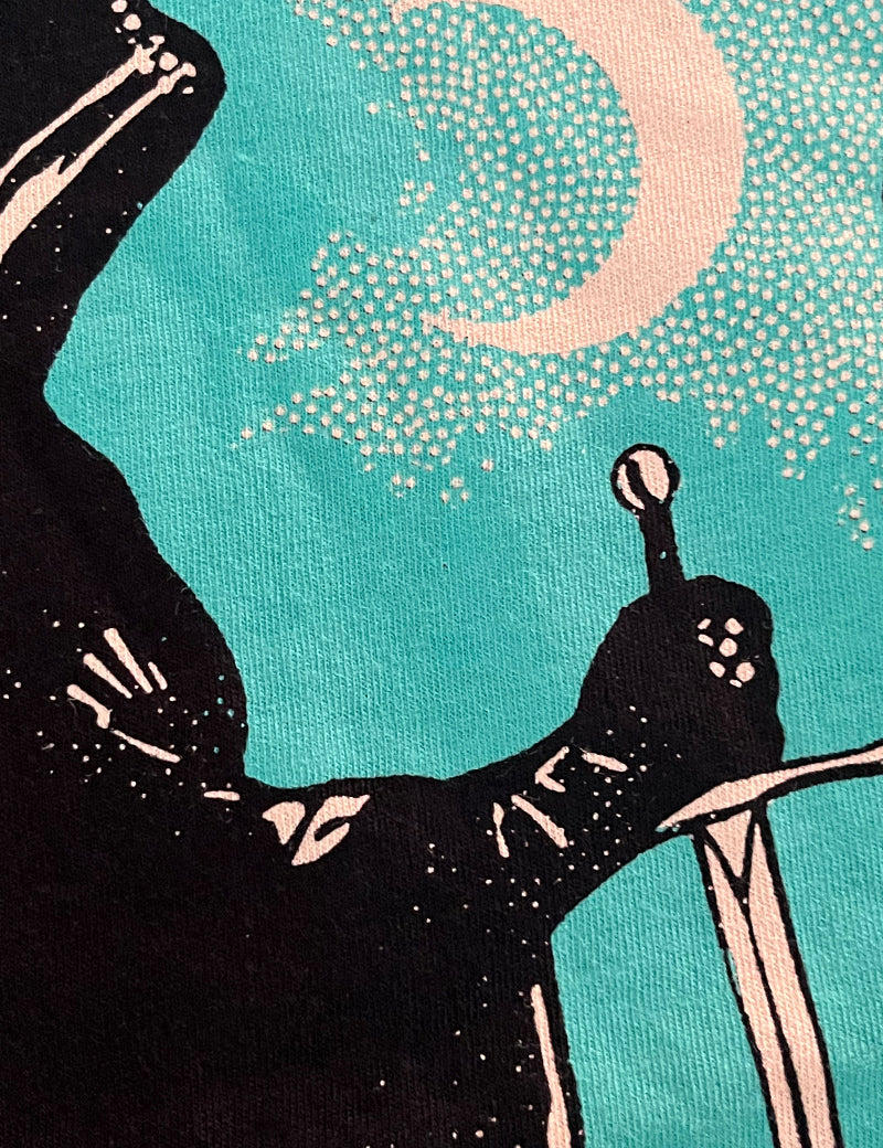 ROGUE_TAROT_TSHIRT_5.jpg