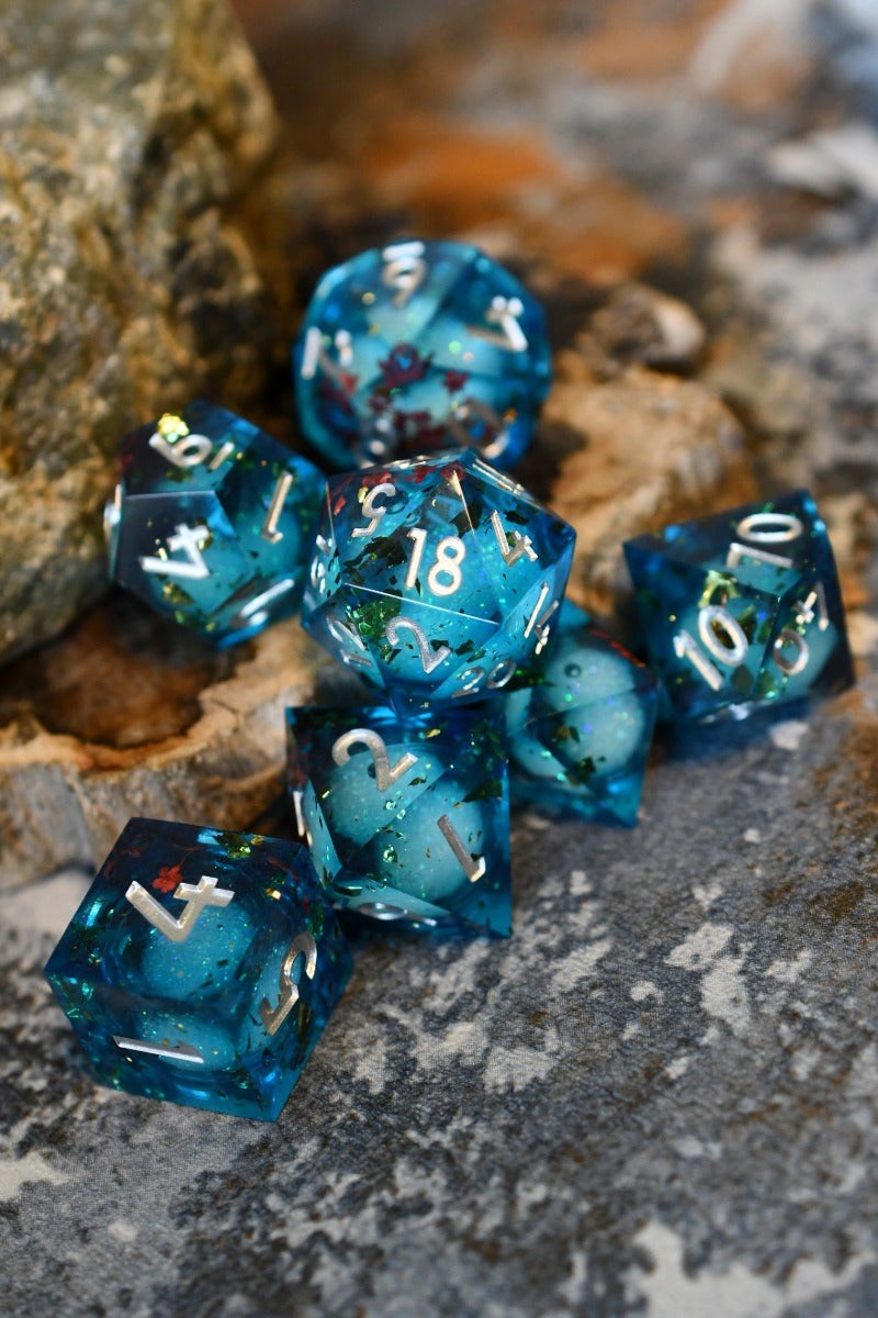 Tideheart - Premium Liquid Core Sharp Edge Dice Set