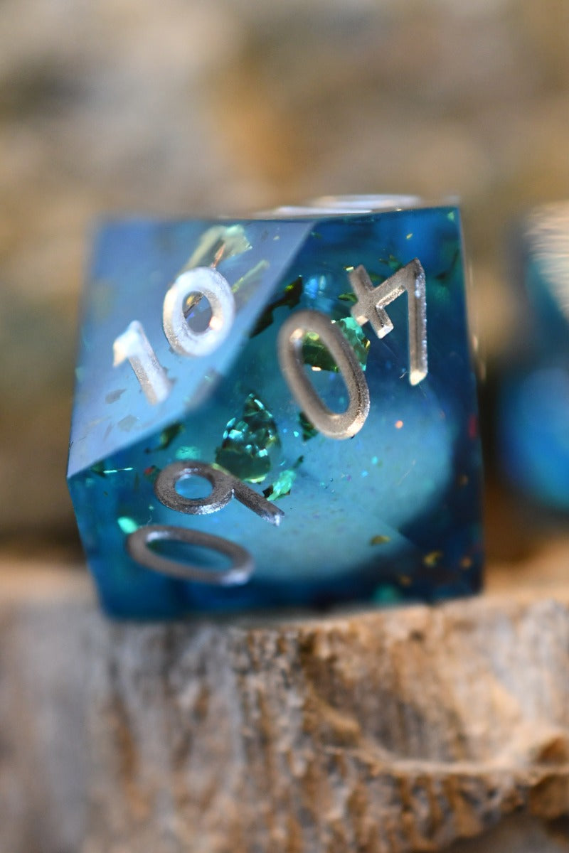 Tideheart - Premium Liquid Core Sharp Edge Dice Set