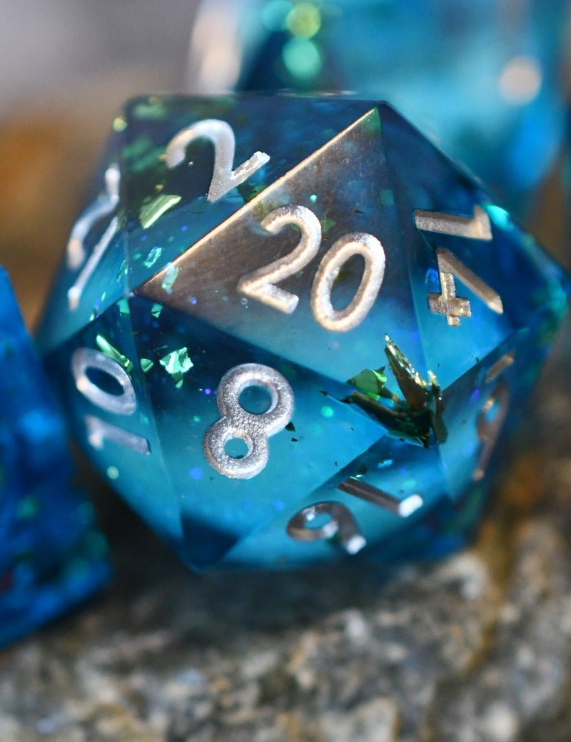 SHARP_DICE_TIDEHEART_5.jpg