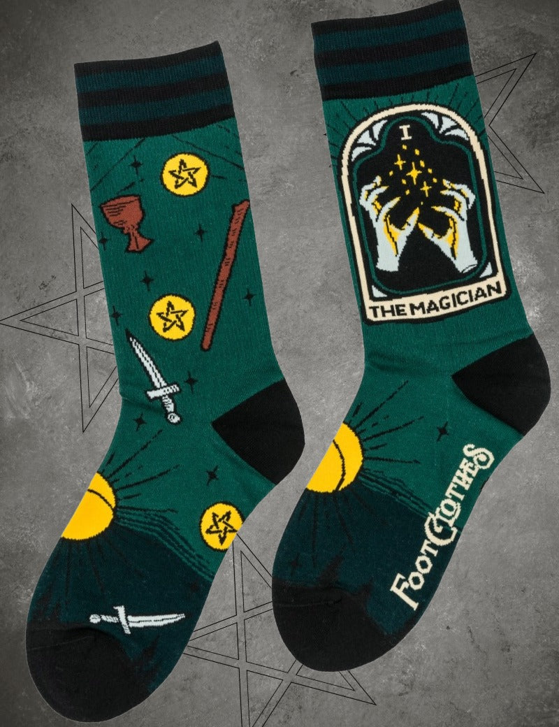THE_MAGICIAN_TAROT_SOCKS_1.jpg