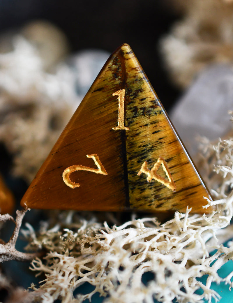 TIGERS_EYE_GEMSTONE_DICE_B.jpg