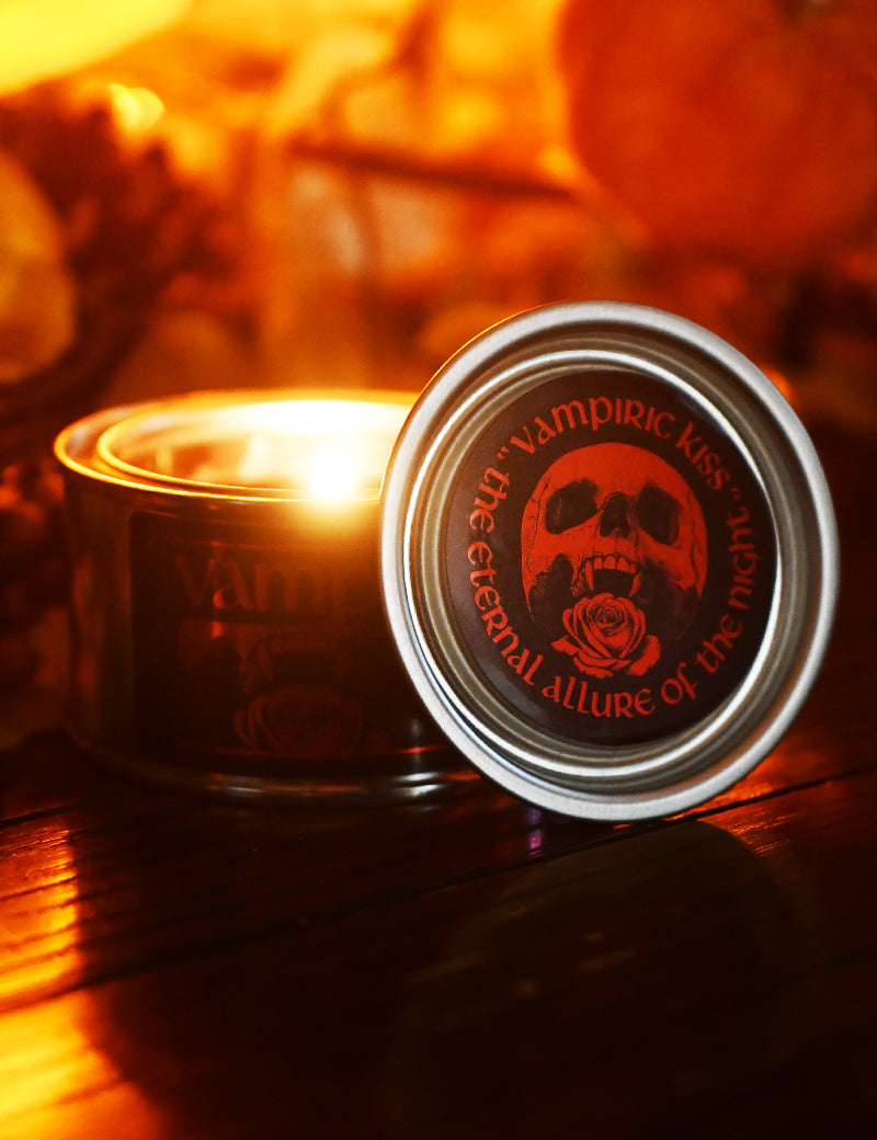 VAMPIRIC_KISS_CANDLE_2.jpg