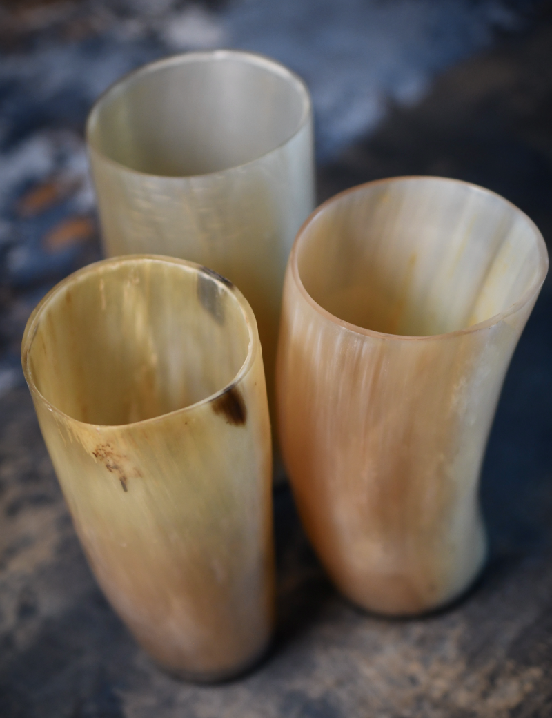 VIKING_HORN_DRINKING_DICE_CUP_4.png