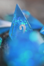 Ice Crystals - Gem-Cut Sharp-Edged Resin Dice Set