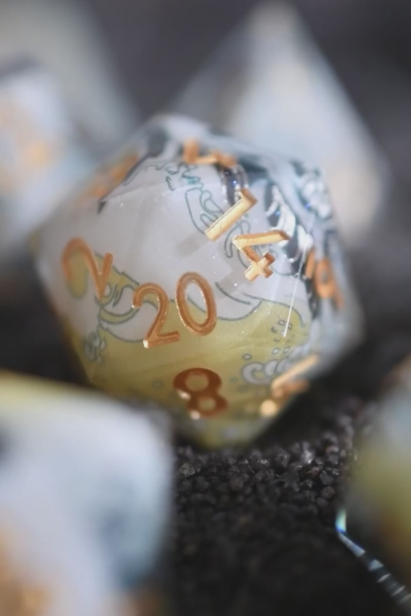 Great Wave - Premium Sharp Edge Dice Set