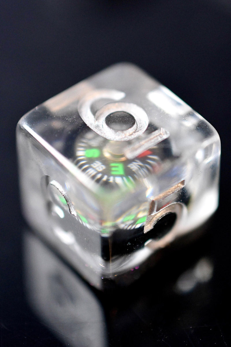 Navigator - Real Moving Compasses Acrylic Dice Set