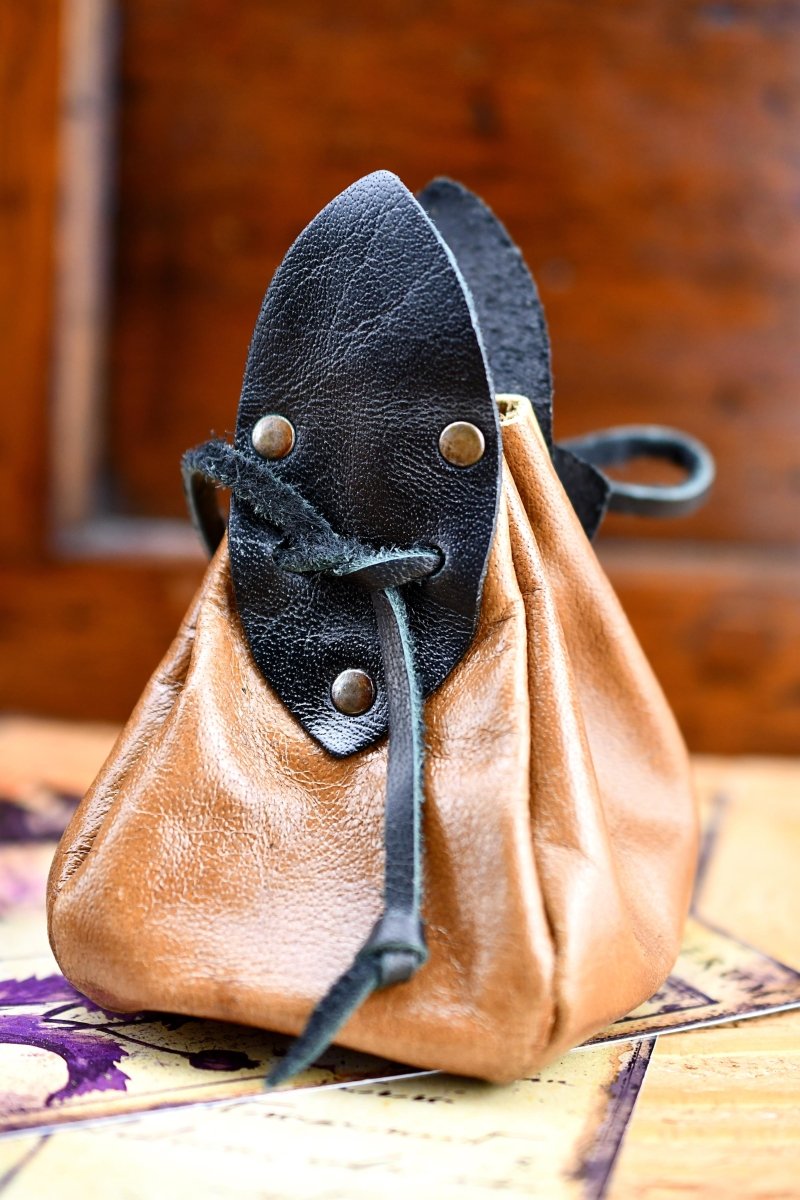 Adventurer's Coin and Dice Pouch – GAMETEEUK - Main Image