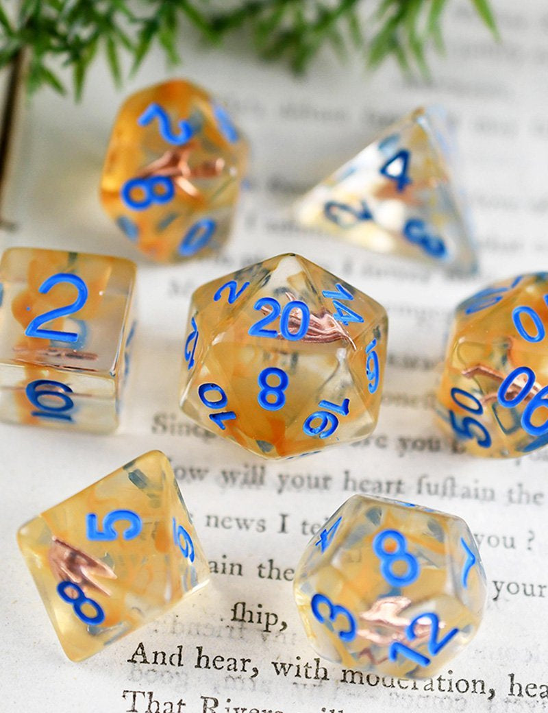 Arrow of the Ranger - Adventurer's Equipment Dice Set - GAMETEEUK
