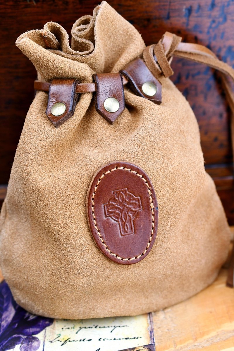 Knight's Extra-Large Coin and Dice Pouch - GAMETEEUK