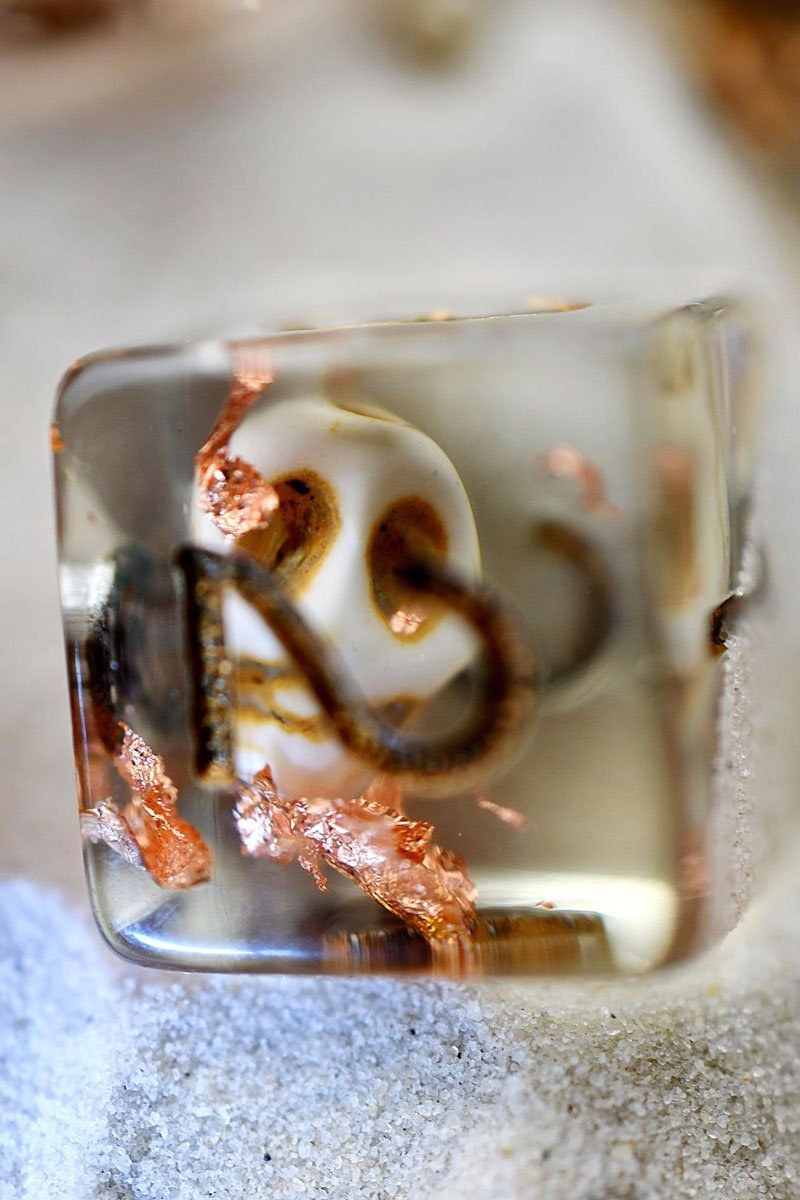 Lost Souls - Skull and Copper Flake Acrylic Dice Set - GAMETEEUK
