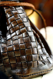 Merchant's Woven Leather Large Coin and Dice Pouch - GAMETEEUK