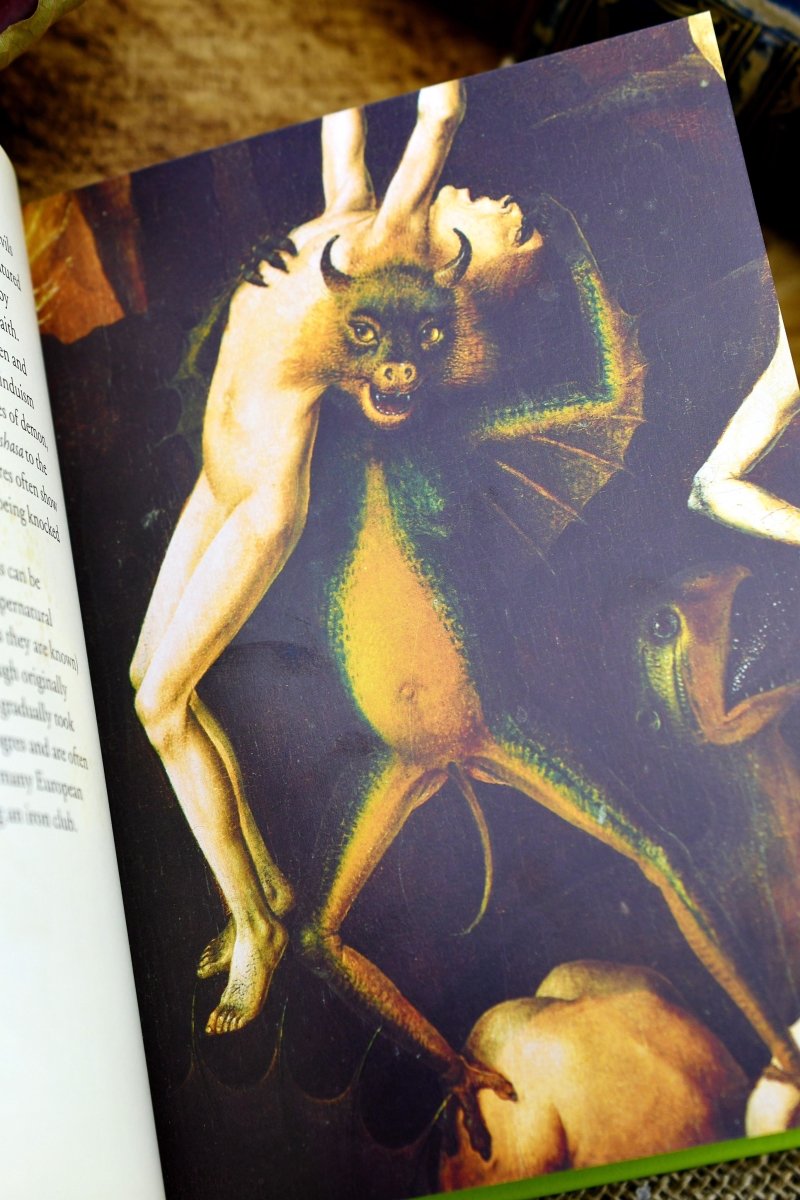 Monsters: A Bestiary of the Bizarre (Hardcover) - GAMETEEUK