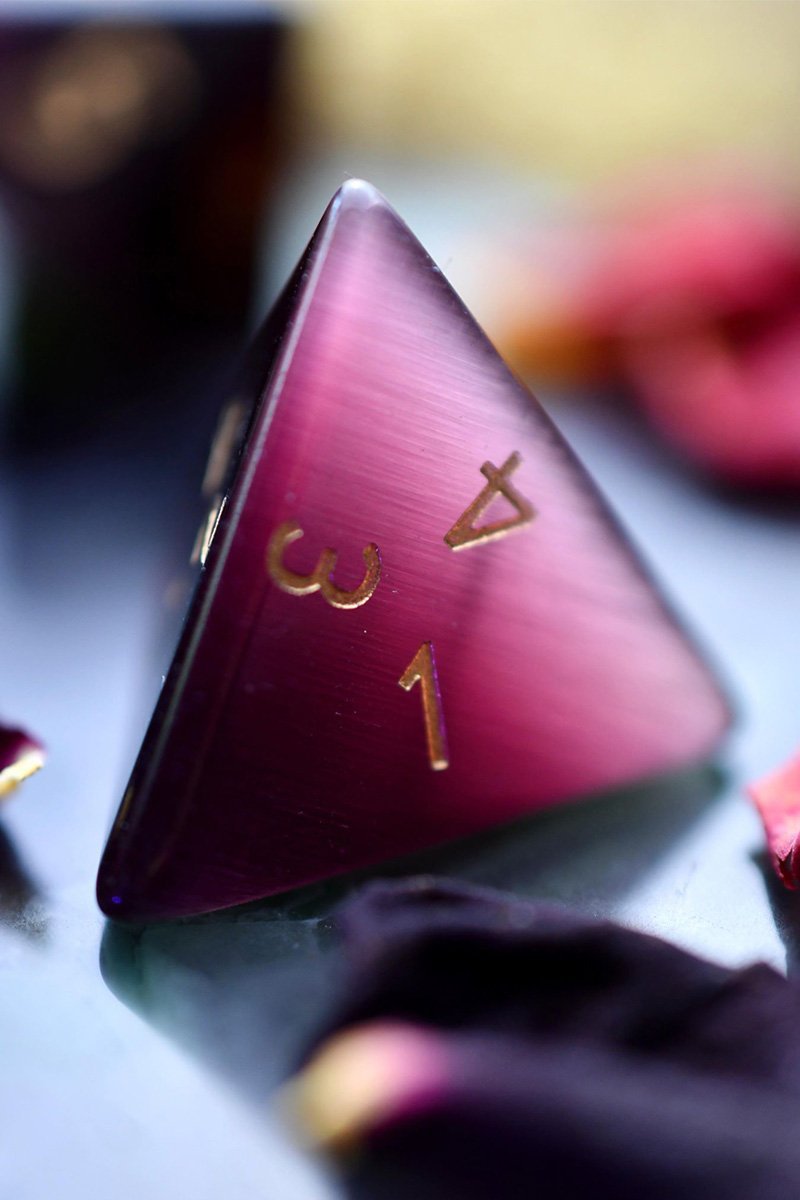 Purple Twilight Cat's Eye - Gemstone Dice Set - GAMETEEUK