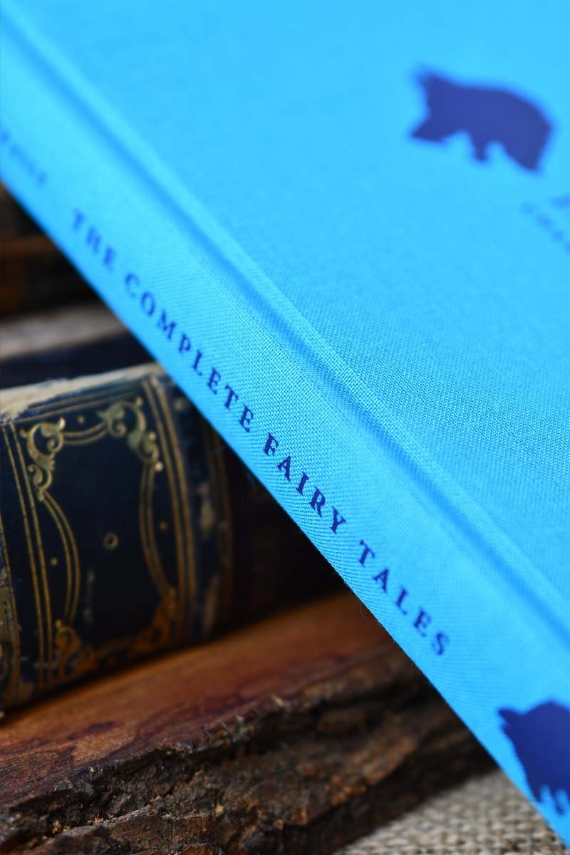 The Complete Fairy Tales - Perrault (Clothbound Hardcover) - GAMETEEUK